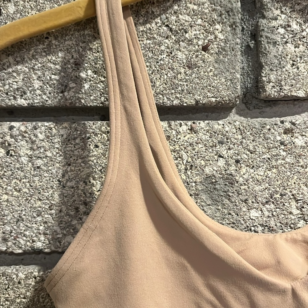 Lulu Lemon Align Top Cream Sz 2 - Picture 2 of 6